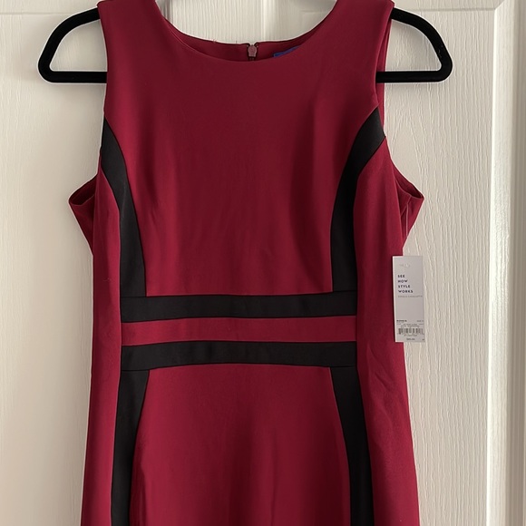 🎉 2X HOST PICK 🎉 Wine color Colorblock sheath sleeveless stretch dress - NWT - Picture 12 of 12
